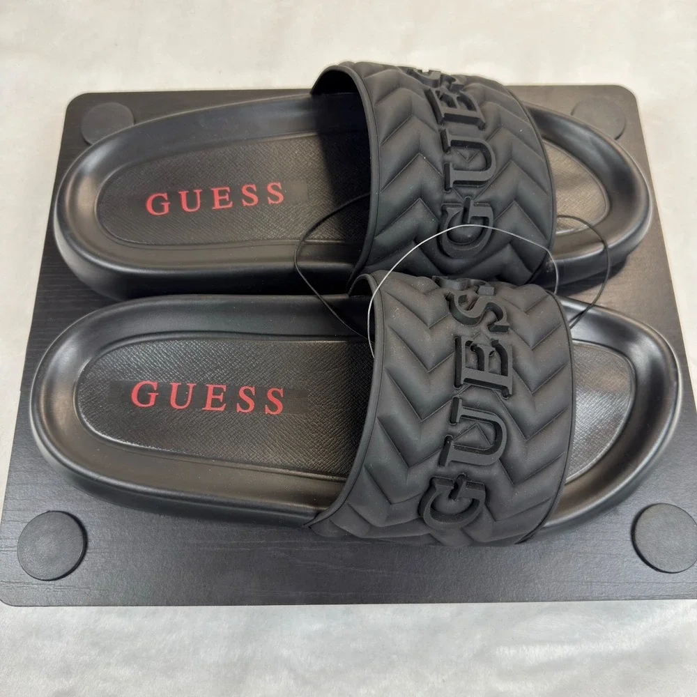 Guess GMSYLVAR-R Mens Quilted Black Logo Slide Sandals Chevron Size 11M NWOB